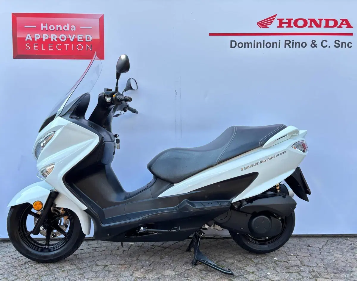 Suzuki Burgman UH 200 (2017 - 20) (2)