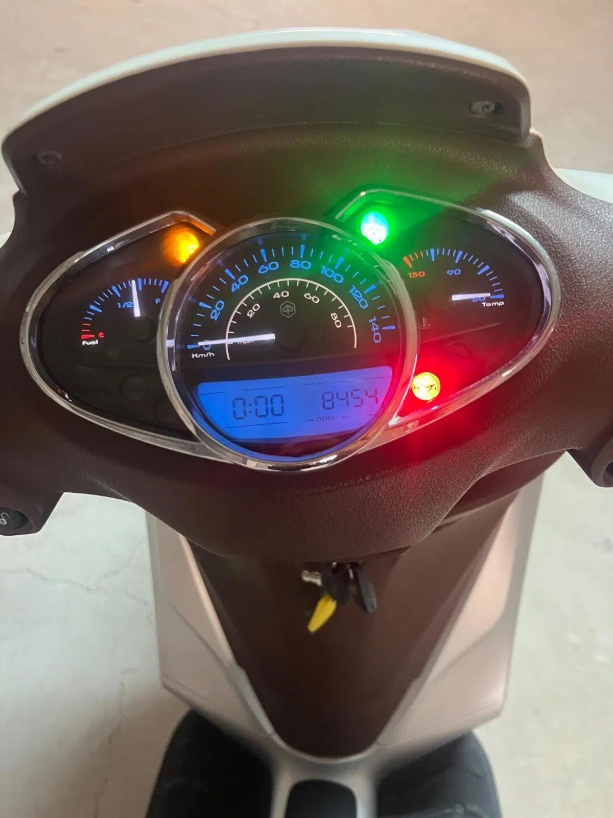 Piaggio Medley 125 ABS (2016 - 19) (8)