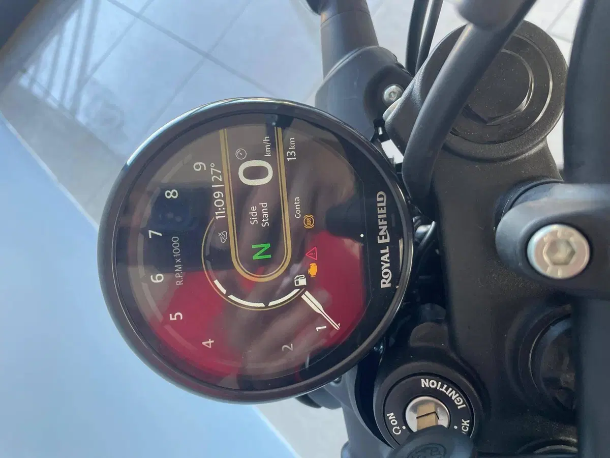 Royal Enfield Guerrilla 450 (2024 - 26) (5)