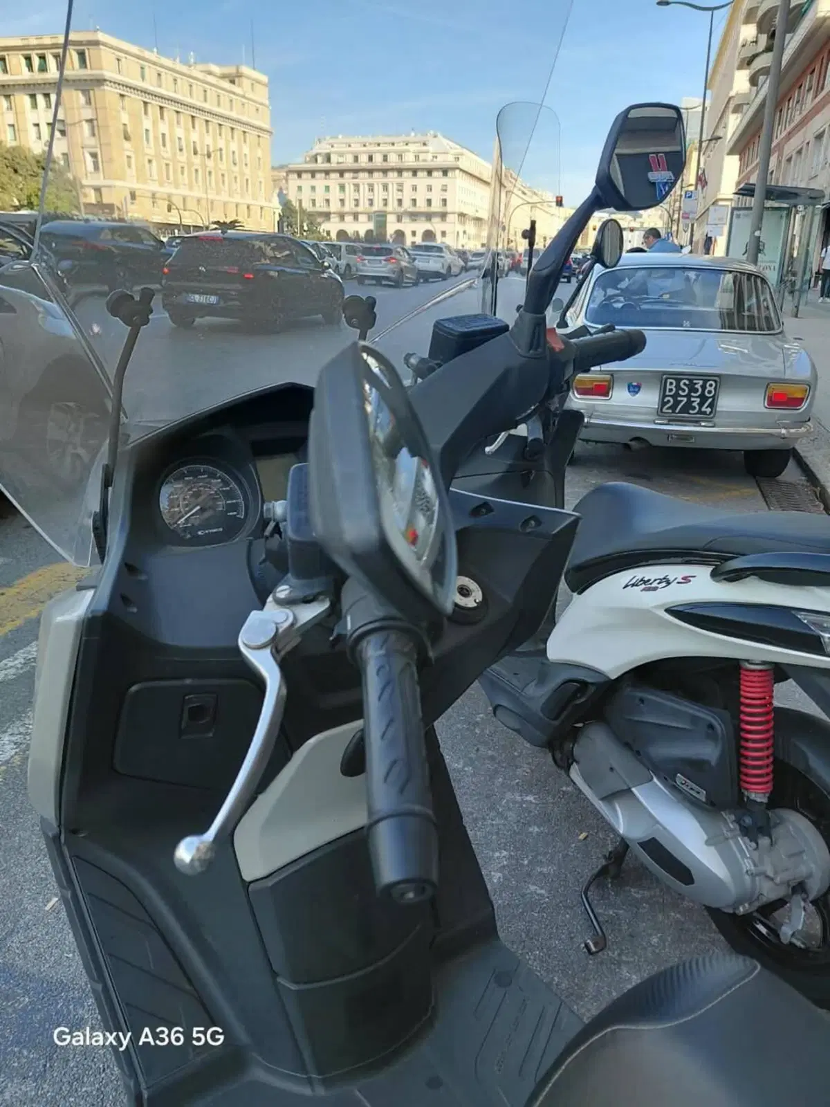 Kymco X-Town 300i City (2021 - 25) (4)