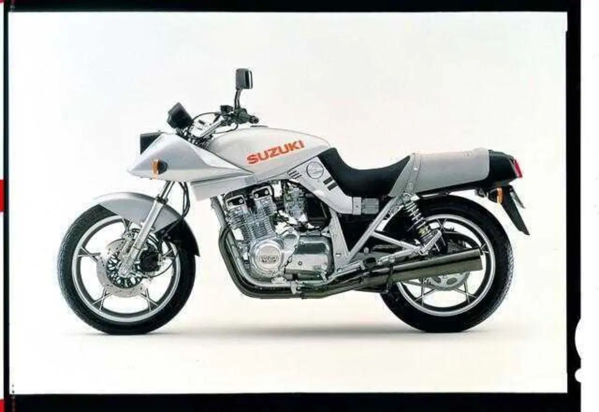 Suzuki Italia celebra 50 anni al Salone Nautico di Genova. Tutta la storia... in breve! (10)