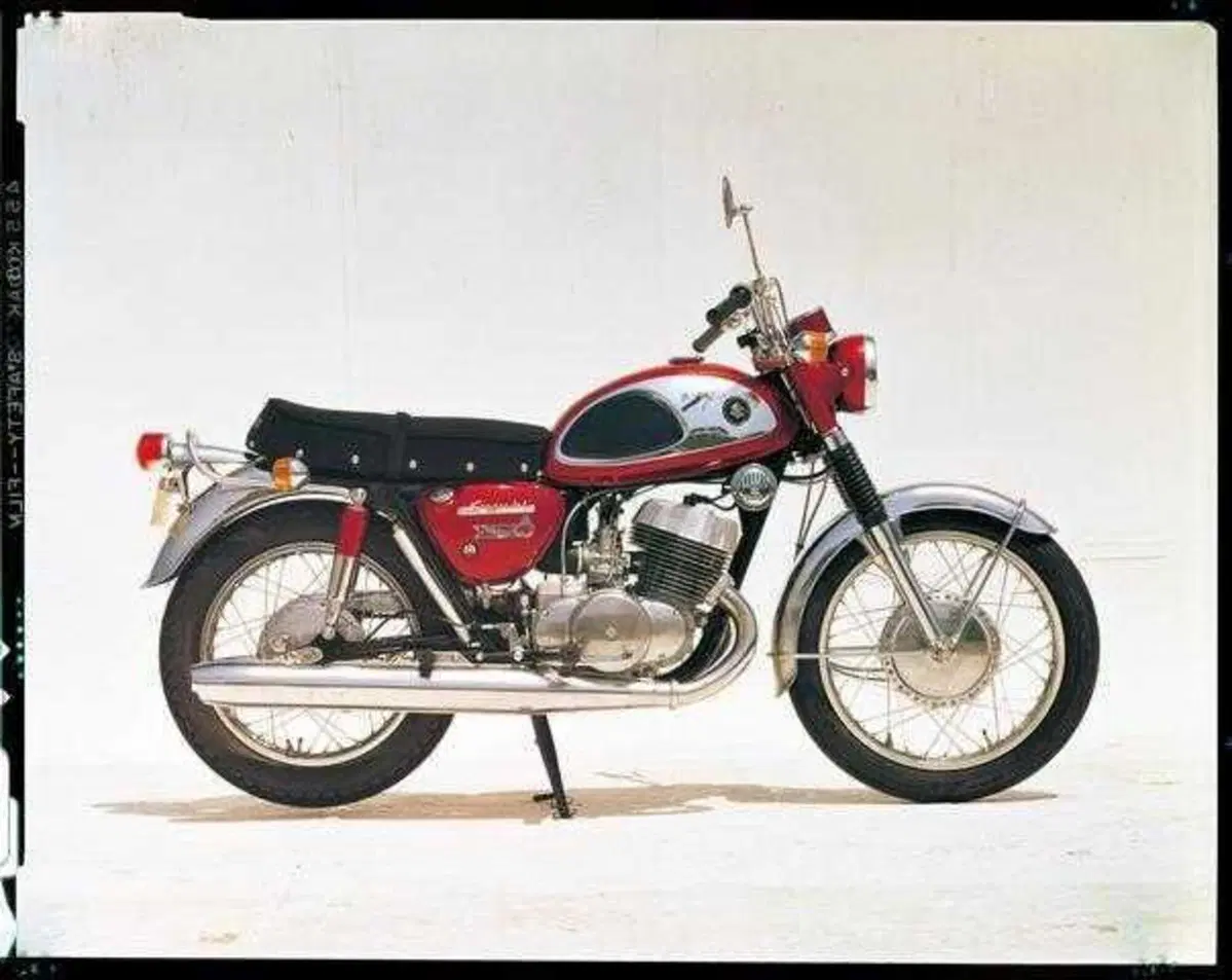Suzuki Italia celebra 50 anni al Salone Nautico di Genova. Tutta la storia... in breve! (13)