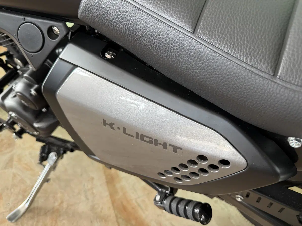 Keeway Motor K-Light 125 (2021 - 25) (15)