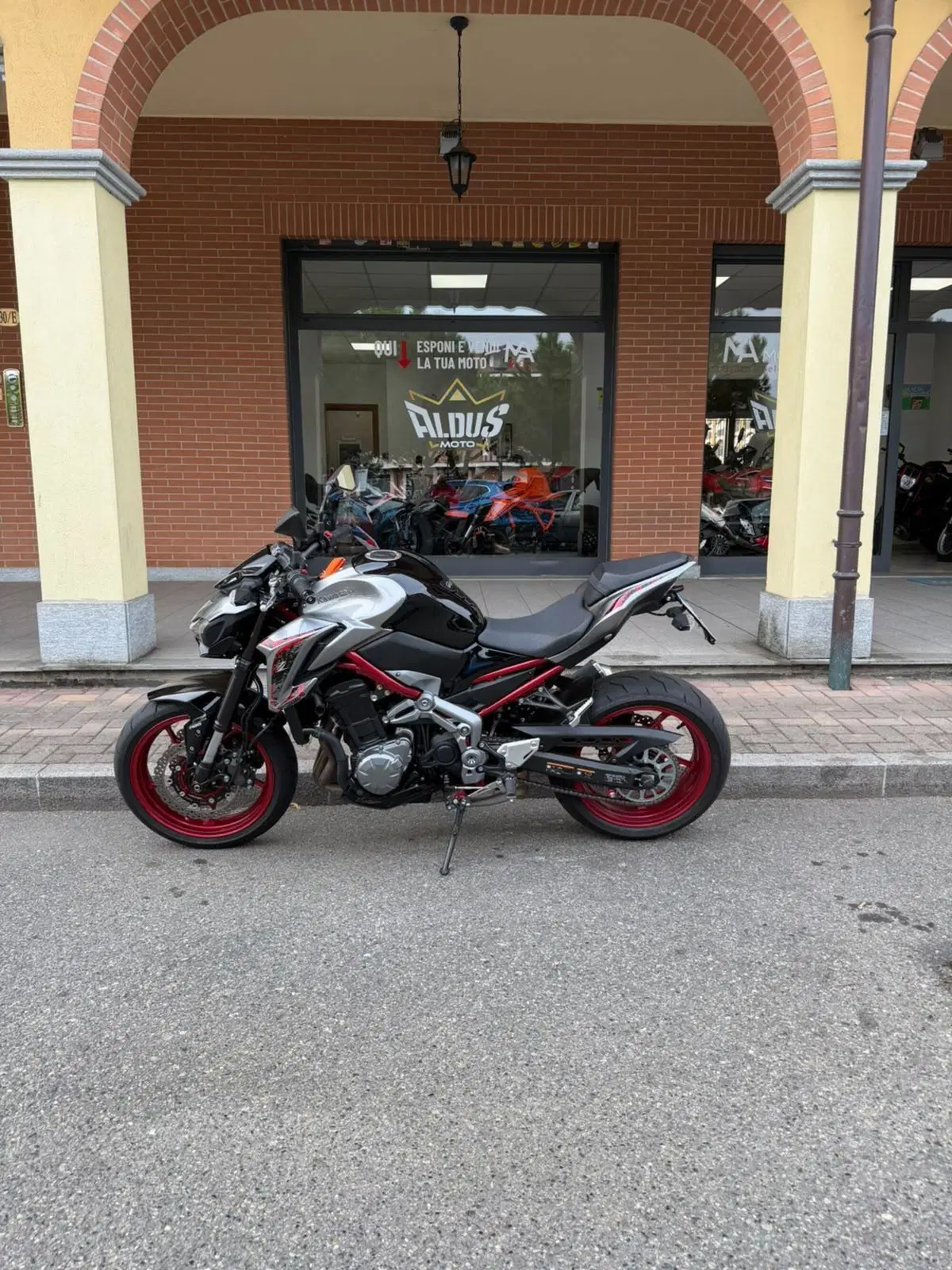 Kawasaki Z 900 (2019)