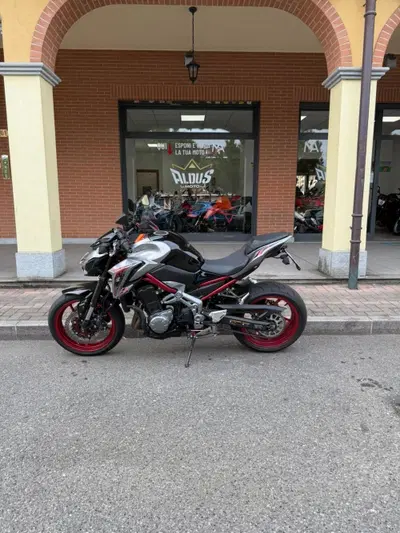 Kawasaki Z 900 (2019) usata