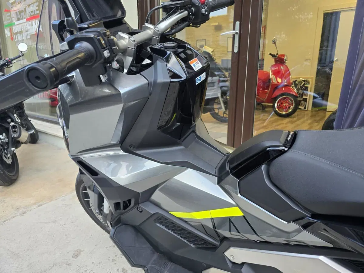 Honda X-ADV 750 DCT (2021 - 24) (10)