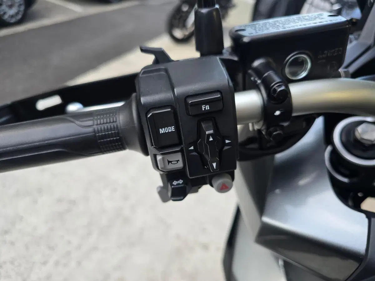 Honda X-ADV 750 DCT (2021 - 24) (13)