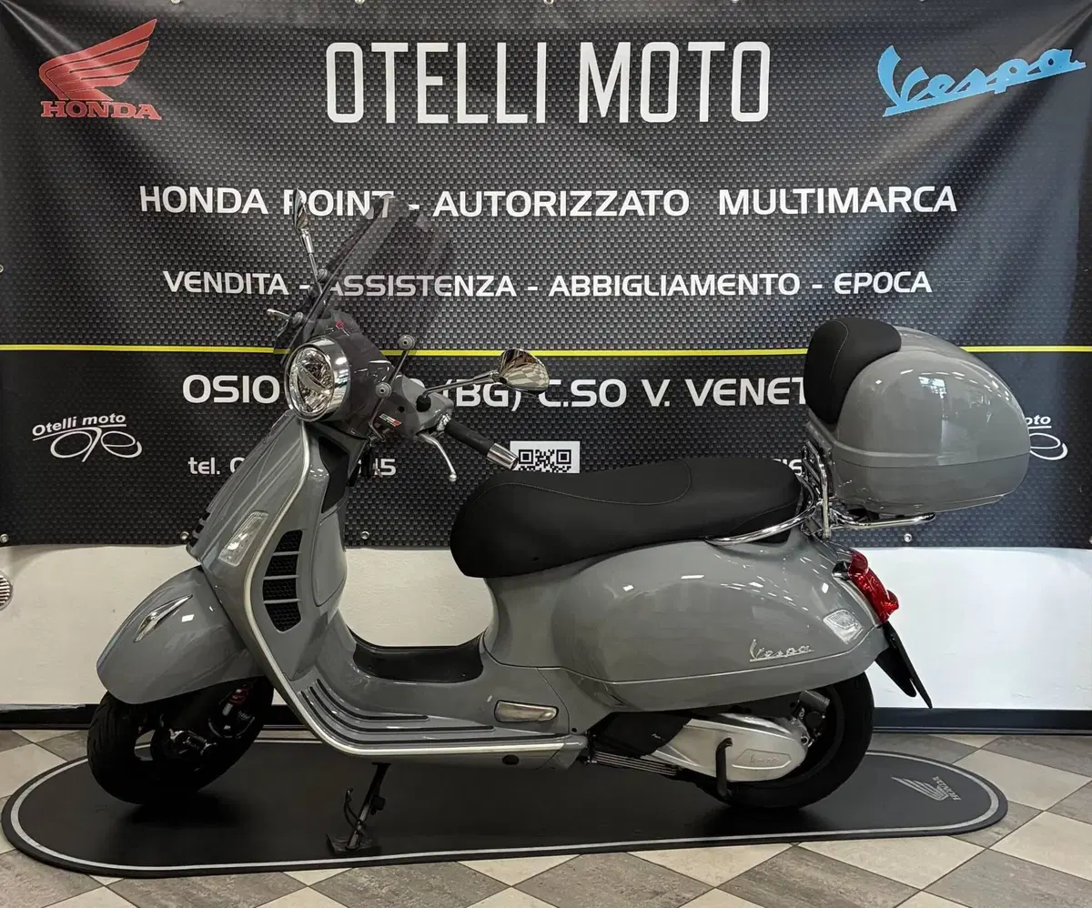Vespa GTS 300 Hpe Super Tech (2019) (2)