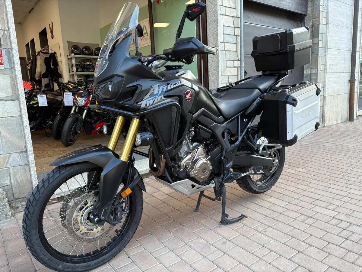 Honda Africa Twin CRF 1000L DCT ABS Travel Edition (2016 - 17)