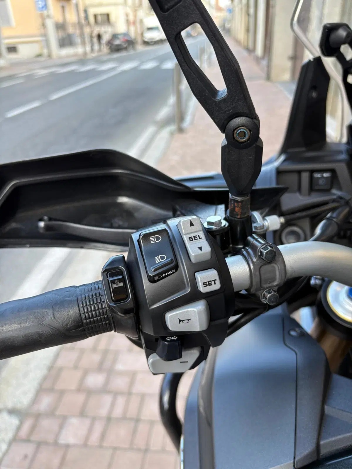 Honda Africa Twin CRF 1000L DCT ABS Travel Edition (2016 - 17) (12)
