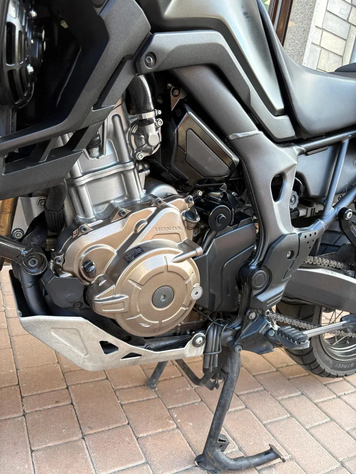 Honda Africa Twin CRF 1000L DCT ABS Travel Edition (2016 - 17) (15)