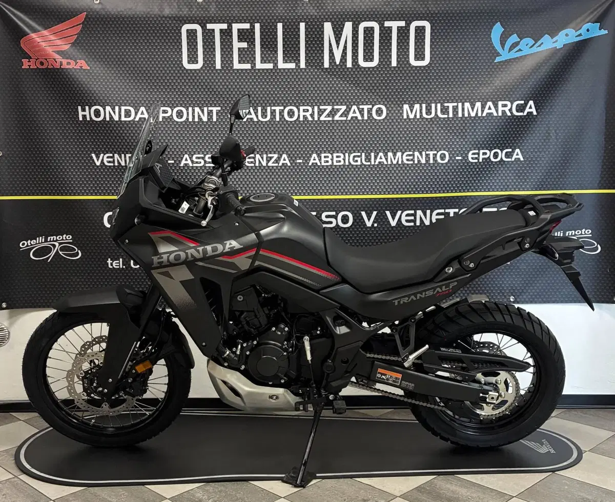 Honda Transalp XL750 (2026) (4)