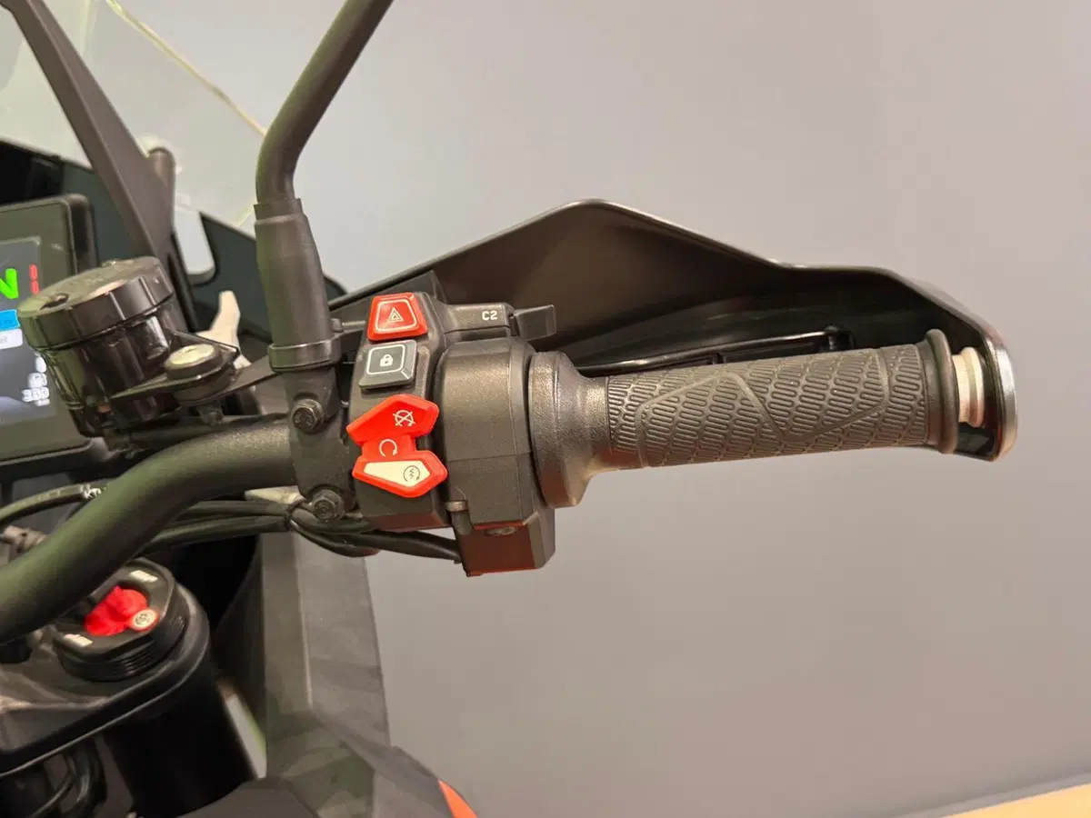 KTM 1290 Super Adventure S (2021 - 25) (17)