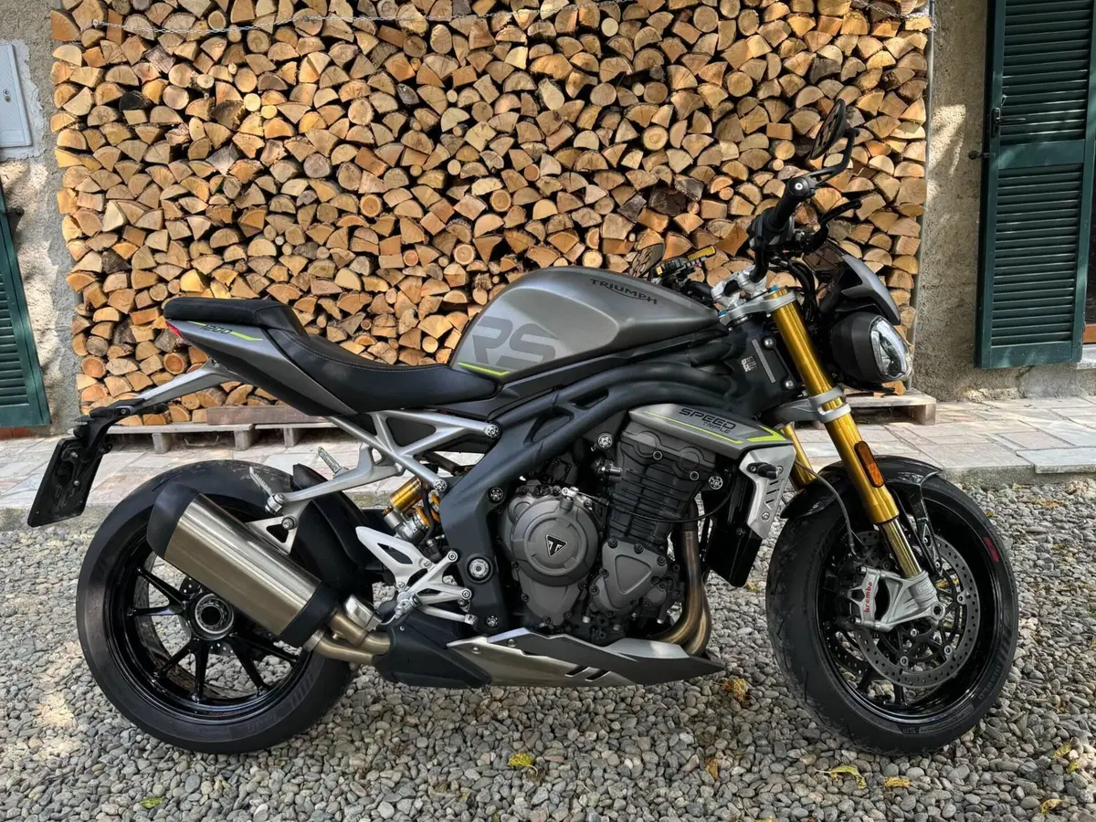 Triumph Speed Triple 1200 RS (2021 - 24) (4)