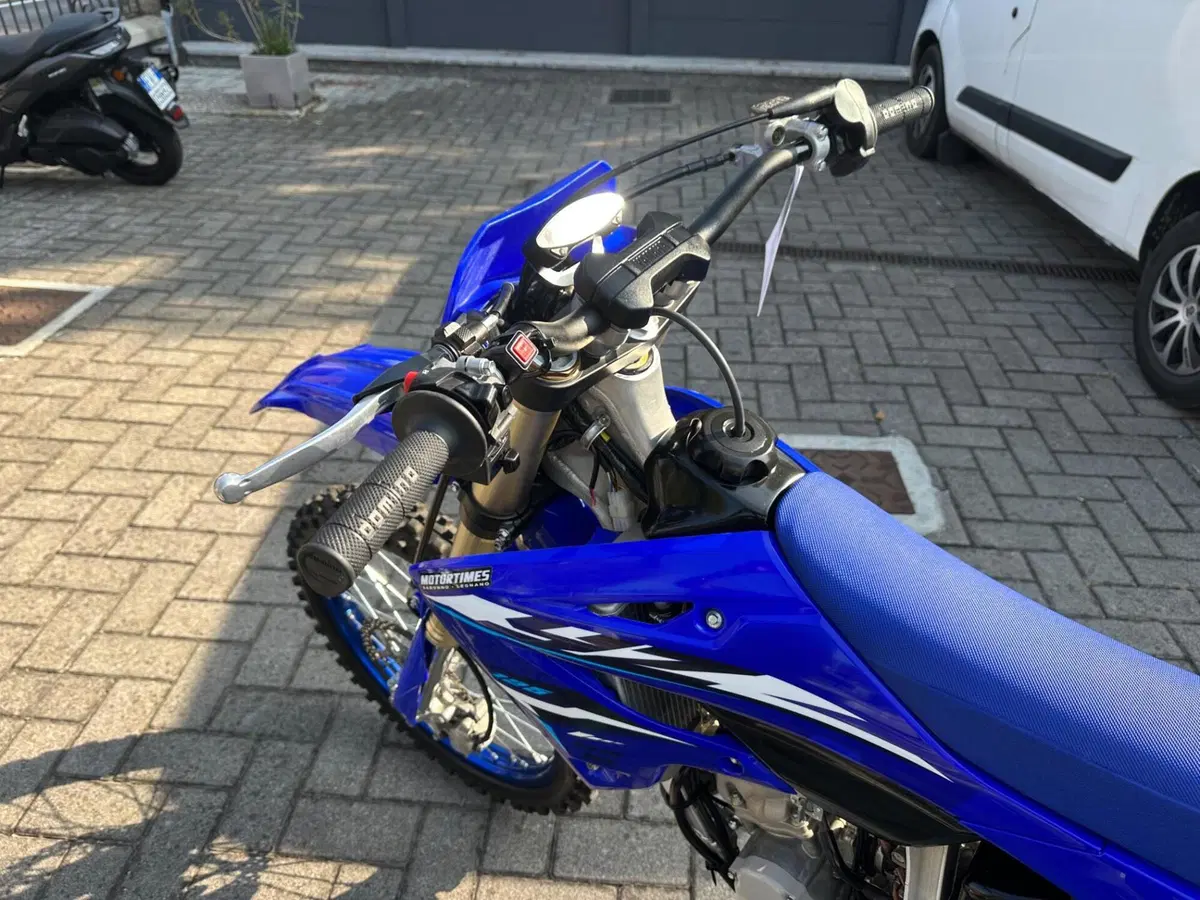 Yamaha YZ 125 (2026) (10)