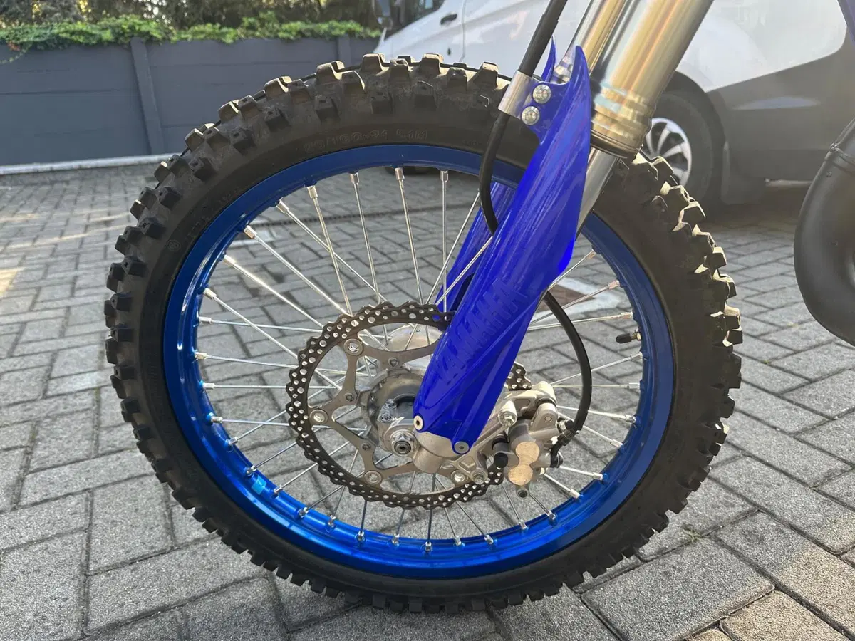 Yamaha YZ 125 (2026) (11)