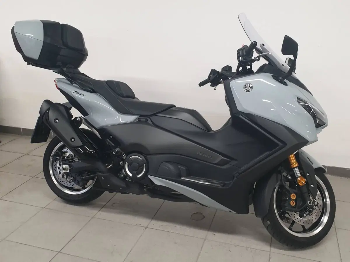 Yamaha T-Max 560 Tech Max (2025 - 26) (2)