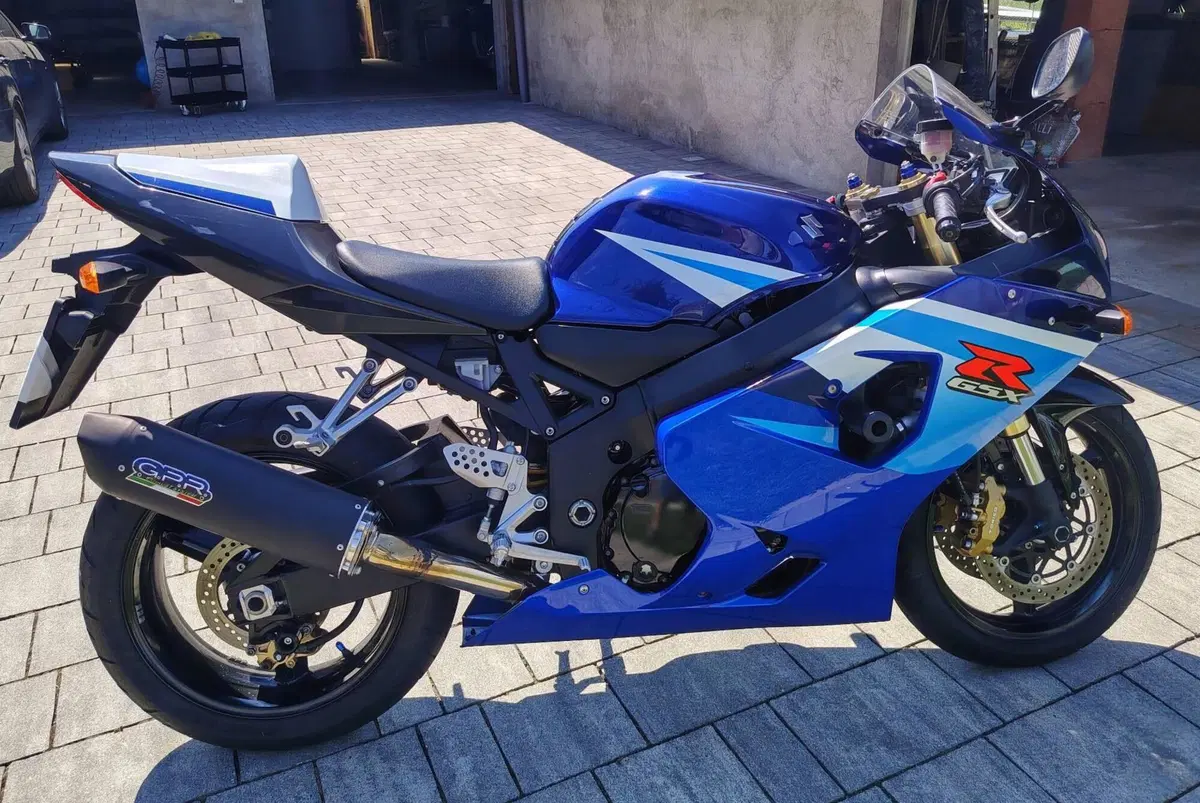 Suzuki GSX R 600 (2004 - 05) (2)