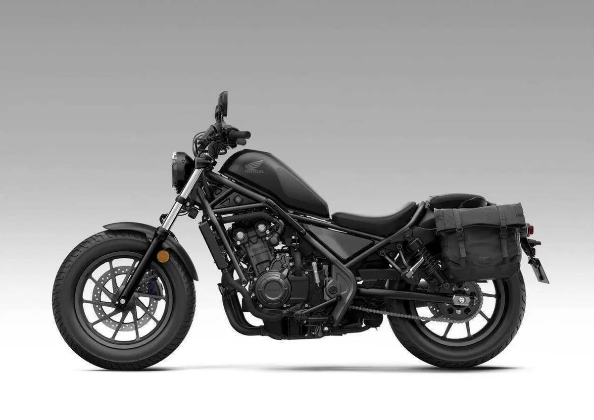 Honda Rebel 2027: la 500 diventa solo E-Clutch, nuove colorazioni per la 1100 (5)