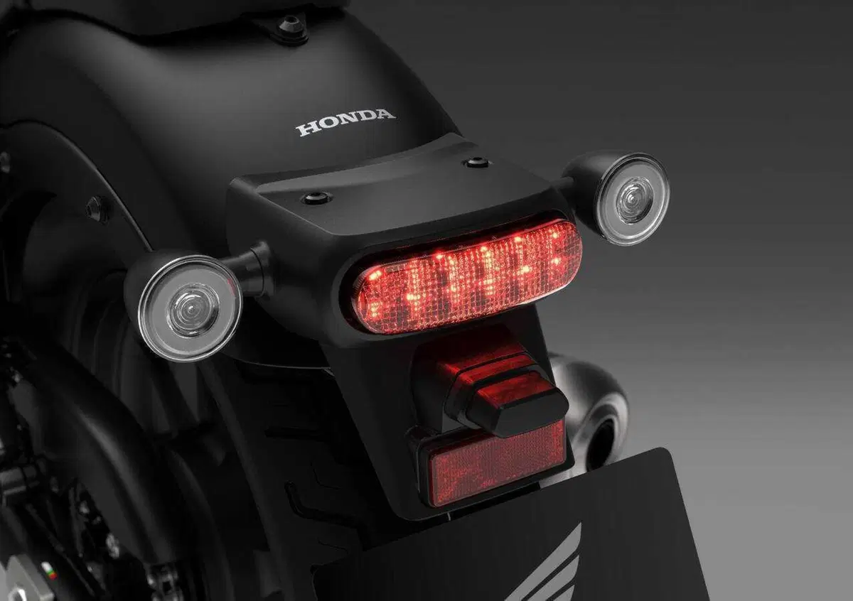 Honda Rebel 2027: la 500 diventa solo E-Clutch, nuove colorazioni per la 1100 (18)