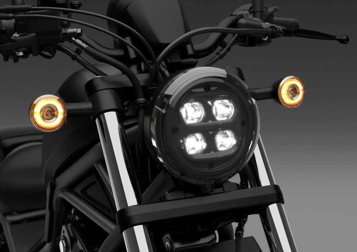 Honda Rebel 2027: la 500 diventa solo E-Clutch, nuove colorazioni per la 1100 (21)