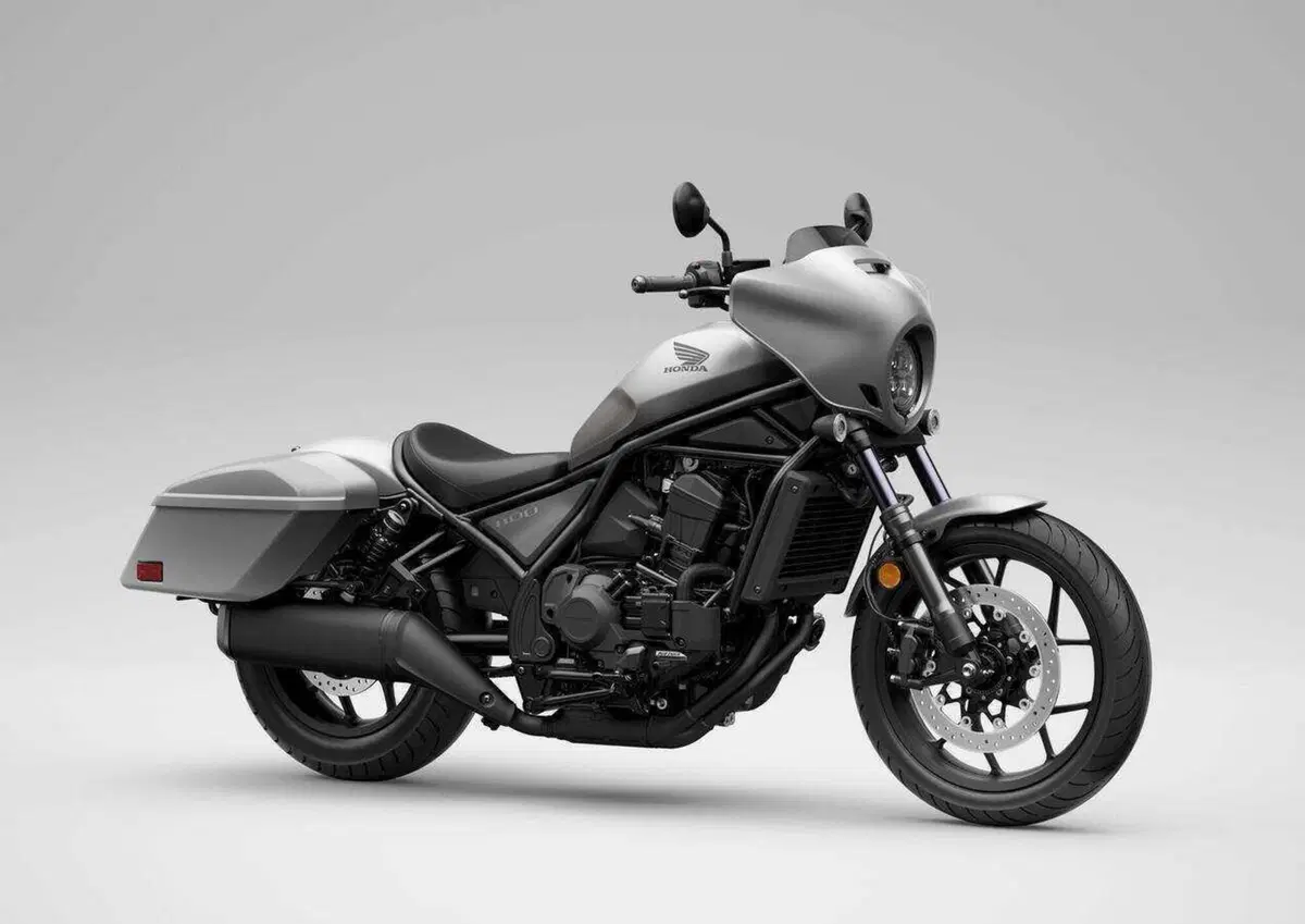 Honda Rebel 2027: la 500 diventa solo E-Clutch, nuove colorazioni per la 1100 (5)