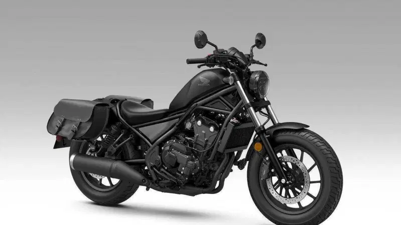 Honda Rebel 2027: la 500 diventa solo E-Clutch, nuove colorazioni per la 1100