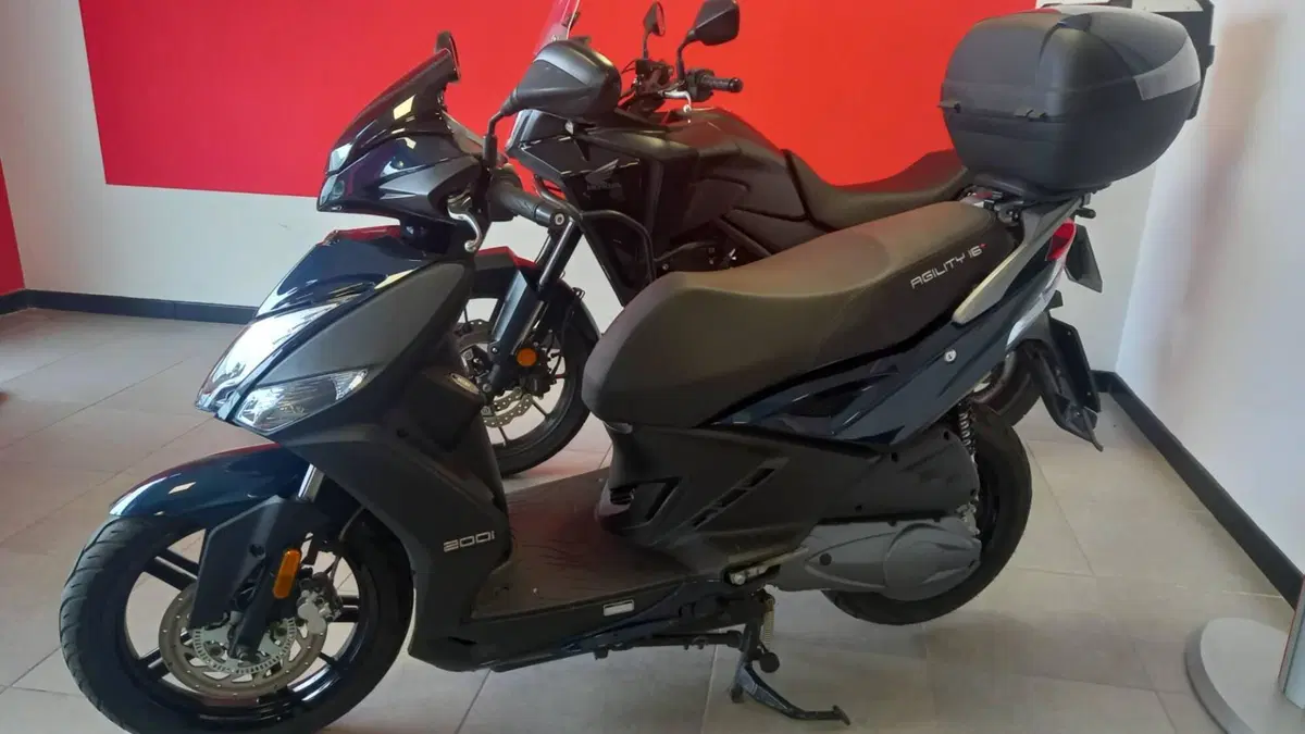 Kymco Agility 200i R16 + (2021 - 25) (2)