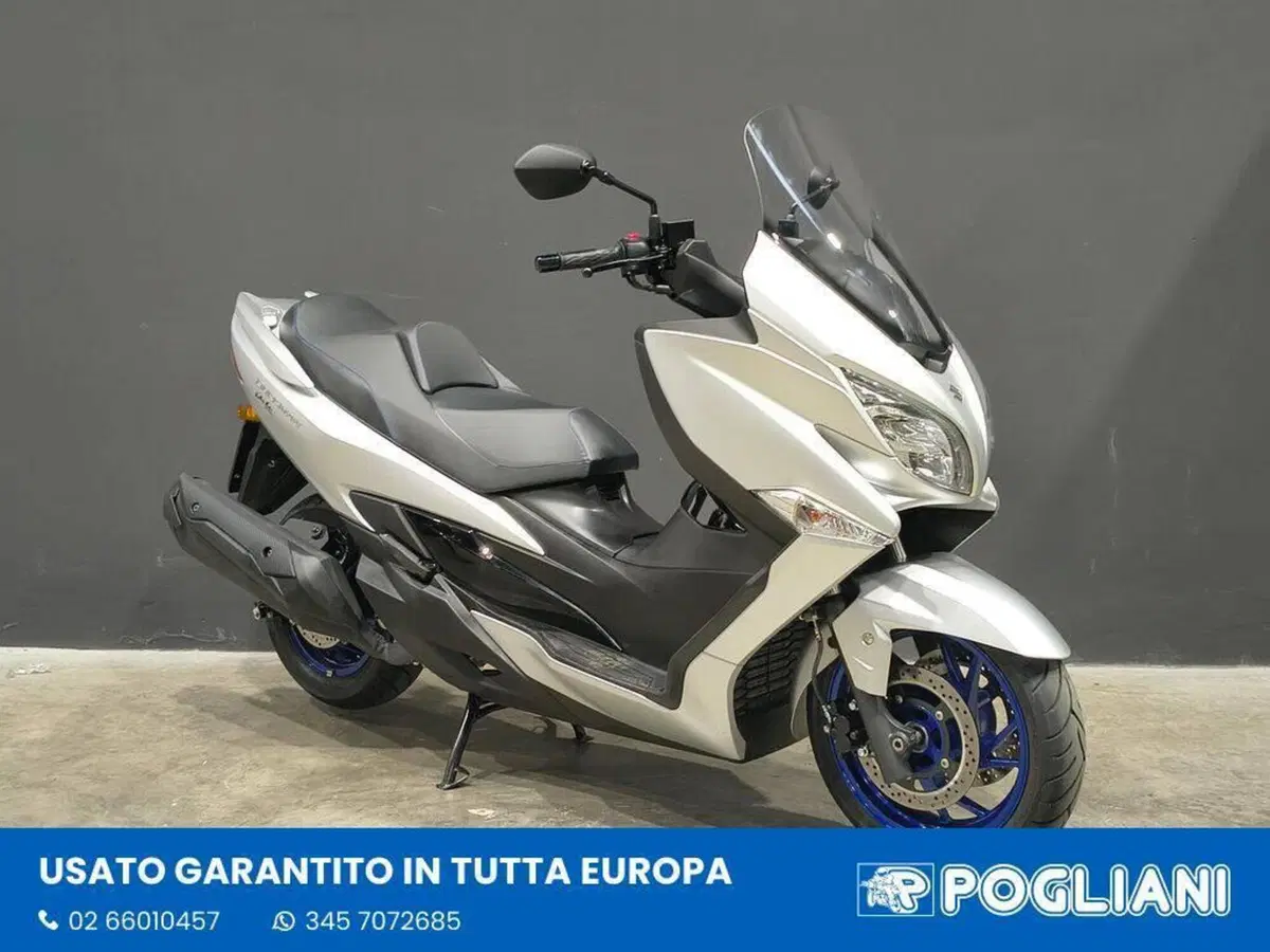 Suzuki Burgman 400 (2025 - 26) (2)