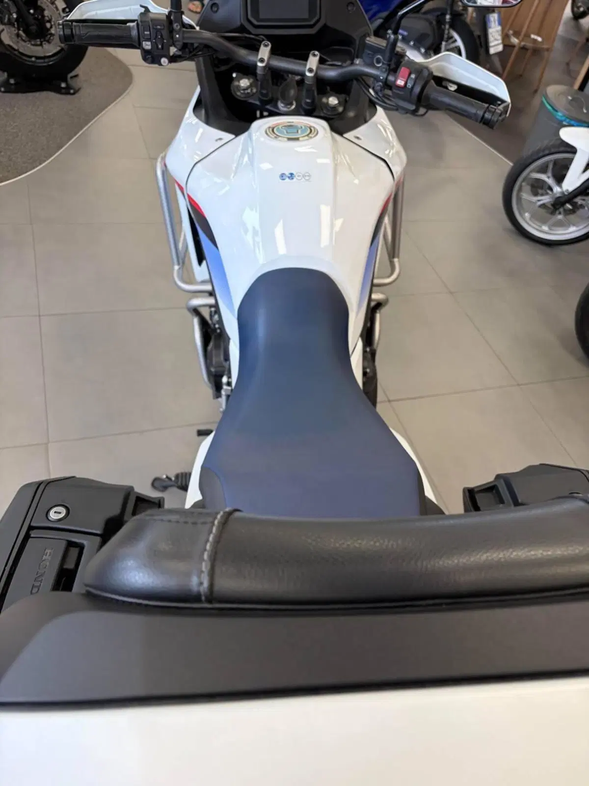 Honda Transalp XL750 (2023 - 24) (2)