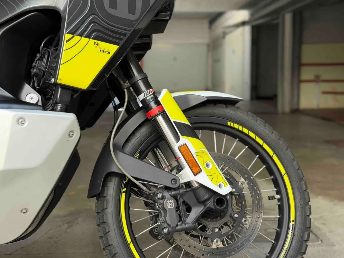 Husqvarna Norden 901 (2022 - 26) (4)