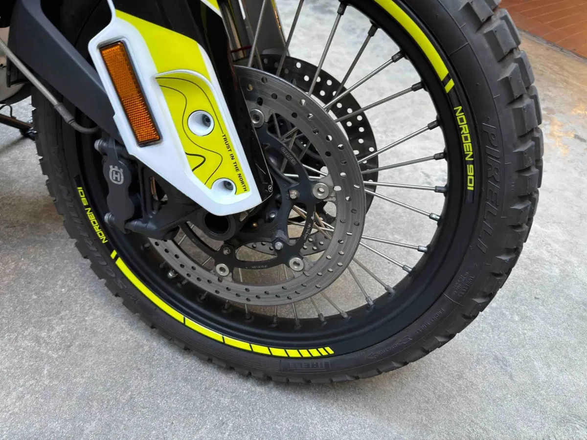 Husqvarna Norden 901 (2022 - 26) (8)