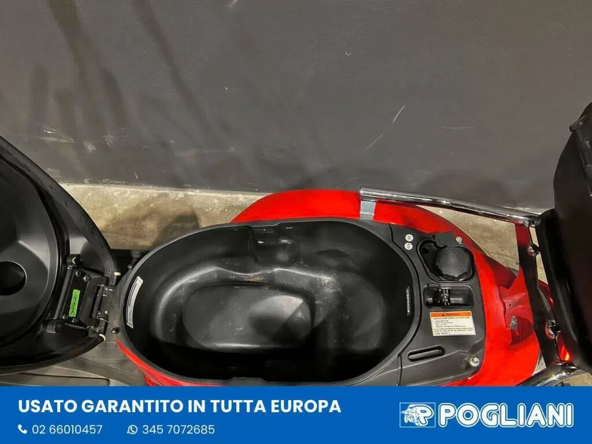 Vespa GTS 300 Super (2023 - 24) (12)