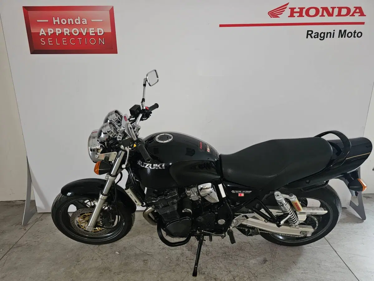 Suzuki GSX 750 F (1999 - 06) (2)