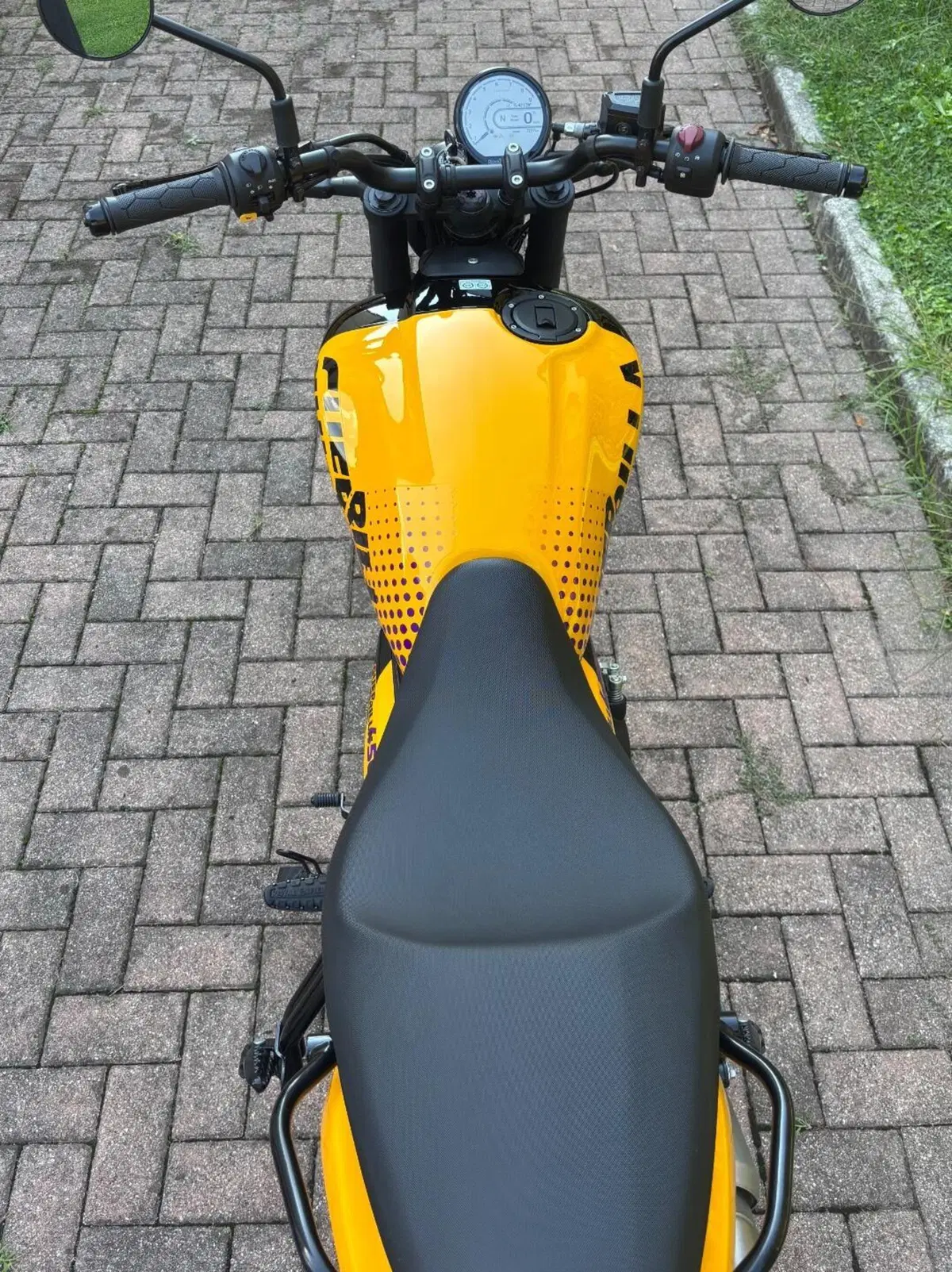 Royal Enfield Guerrilla 450 (2024 - 26) (5)