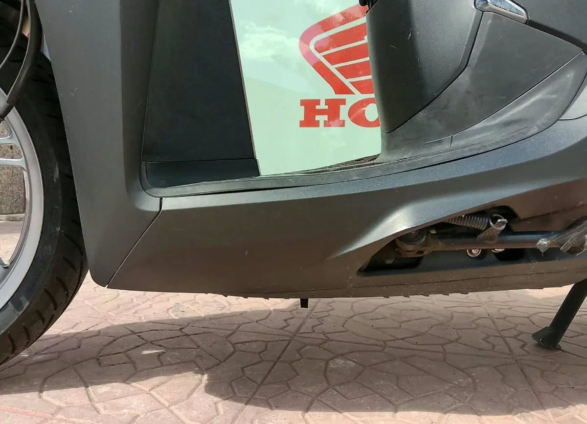 Honda SH 300 i ABS (2016 - 20) (6)
