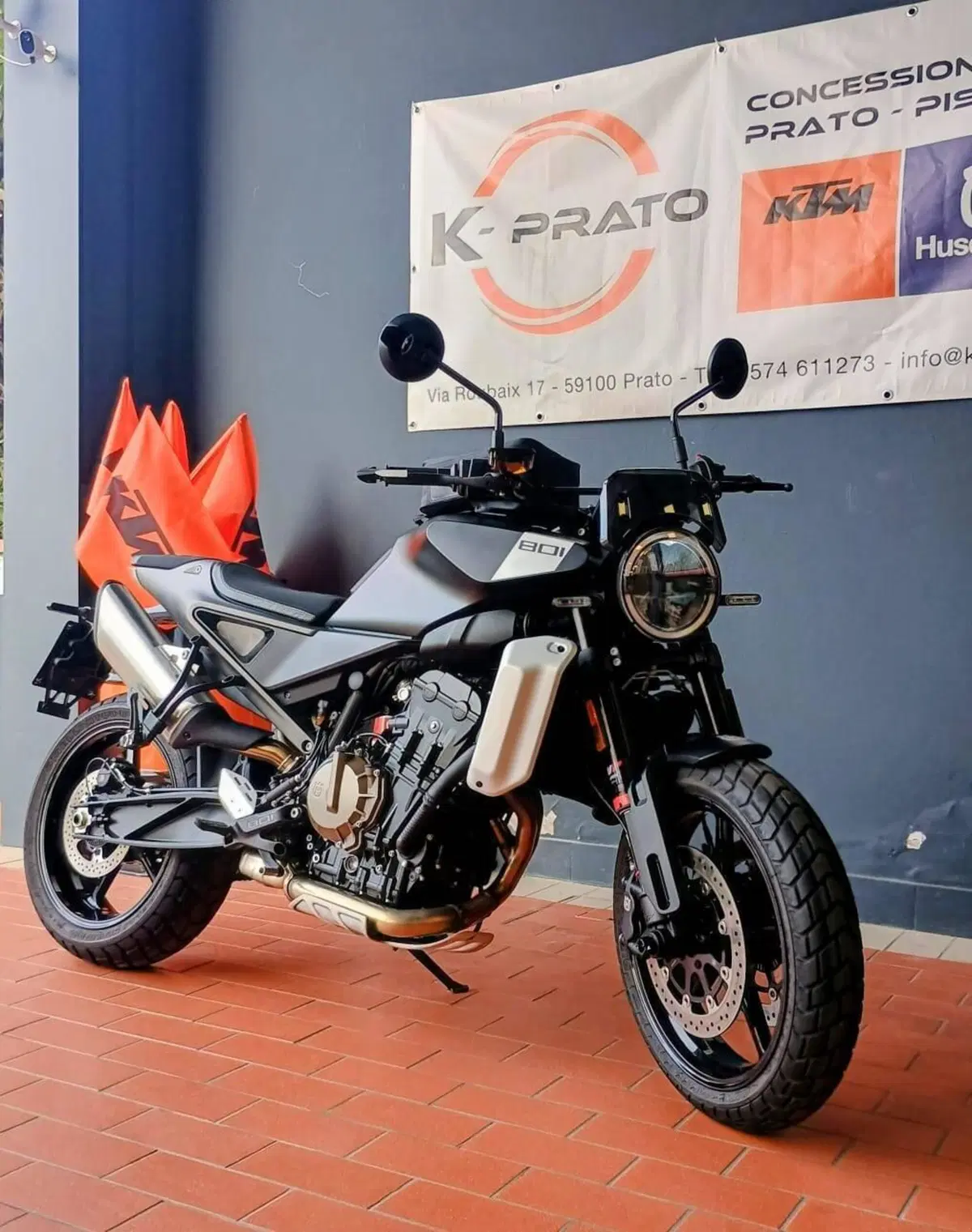 Husqvarna Svartpilen 801 (2024 - 26) (4)