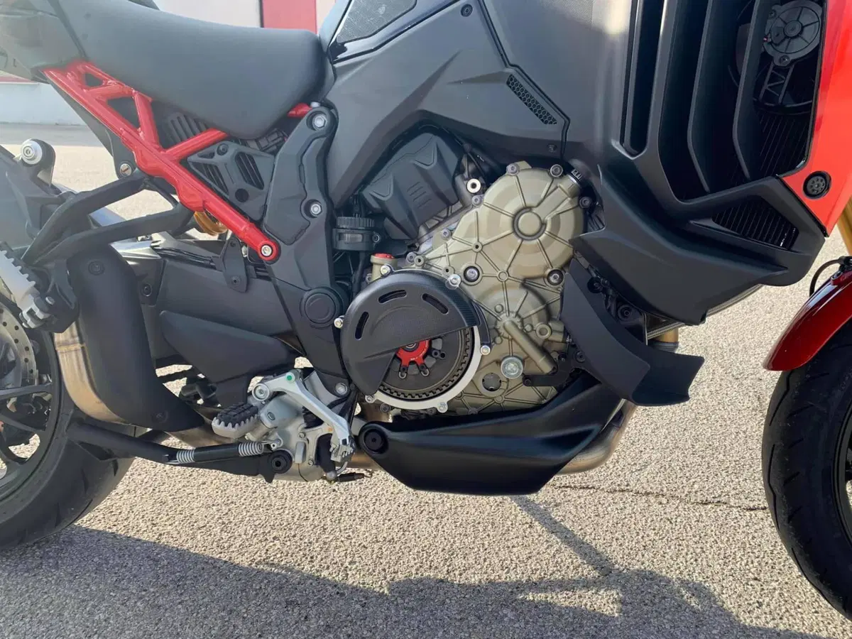 Ducati Multistrada V4 Pikes Peak (2021 - 24) (2)