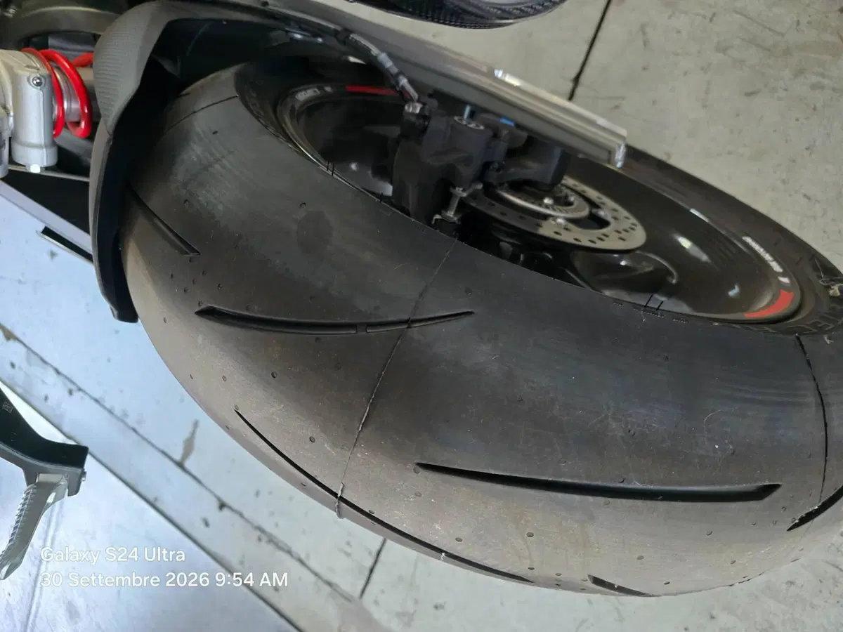 Bmw S 1000 RR (2025 - 27) (4)