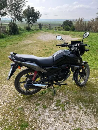 Honda CB 125 F (2021 - 25) usata