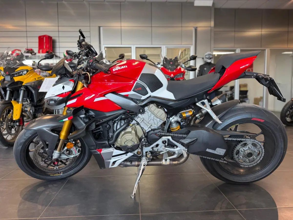 Ducati Streetfighter V4 1100 S (2020) (2)
