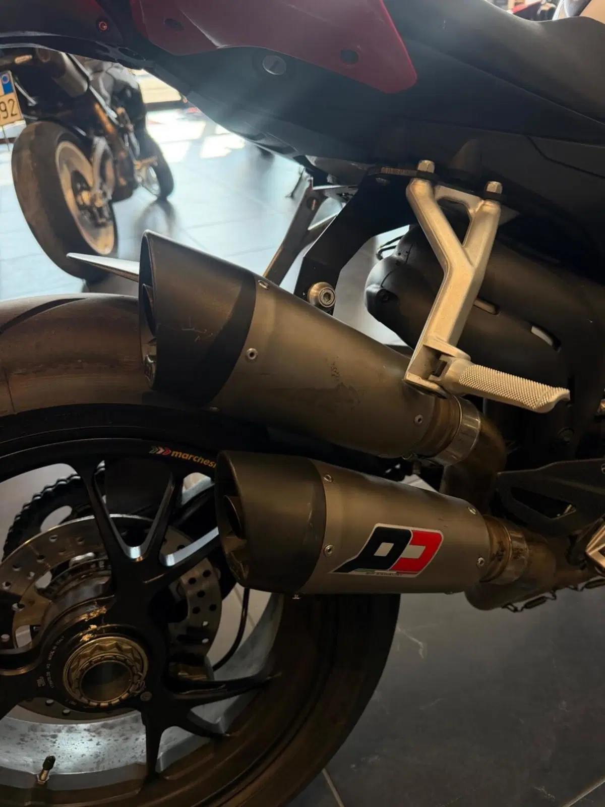 Ducati Streetfighter V4 1100 S (2020) (8)