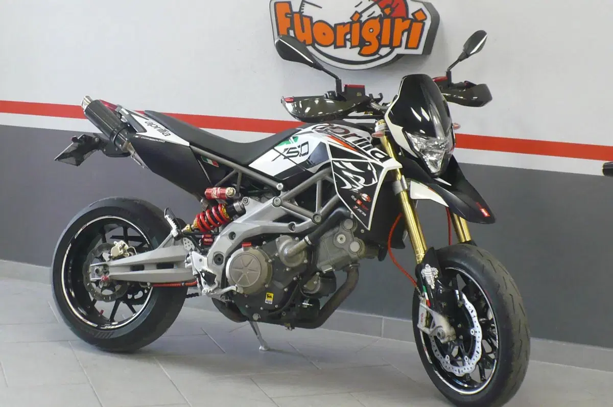 Aprilia Dorsoduro 750 ABS (2009 - 17) (5)