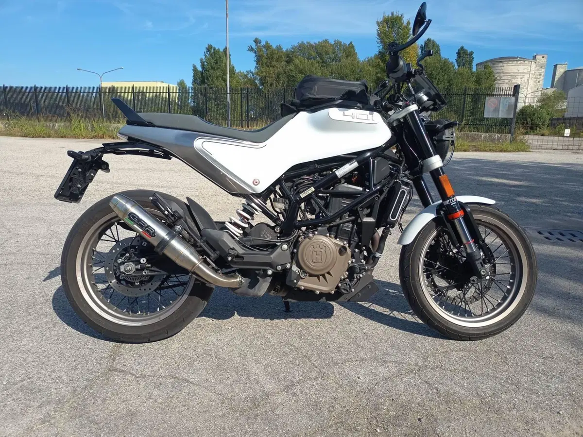 Husqvarna Vitpilen 401 (2021 - 23) (2)