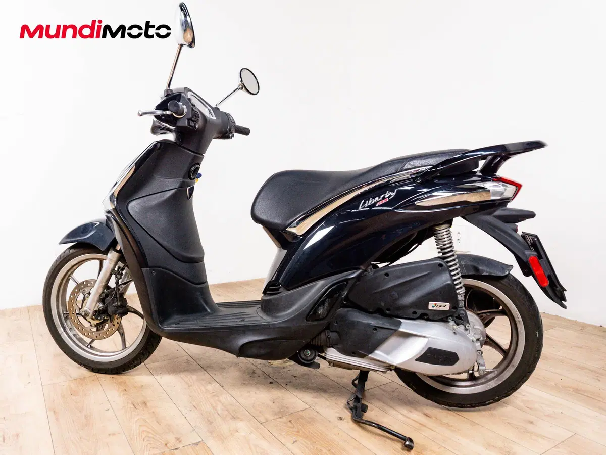 Piaggio Liberty 125 i-get ABS (2016) (7)