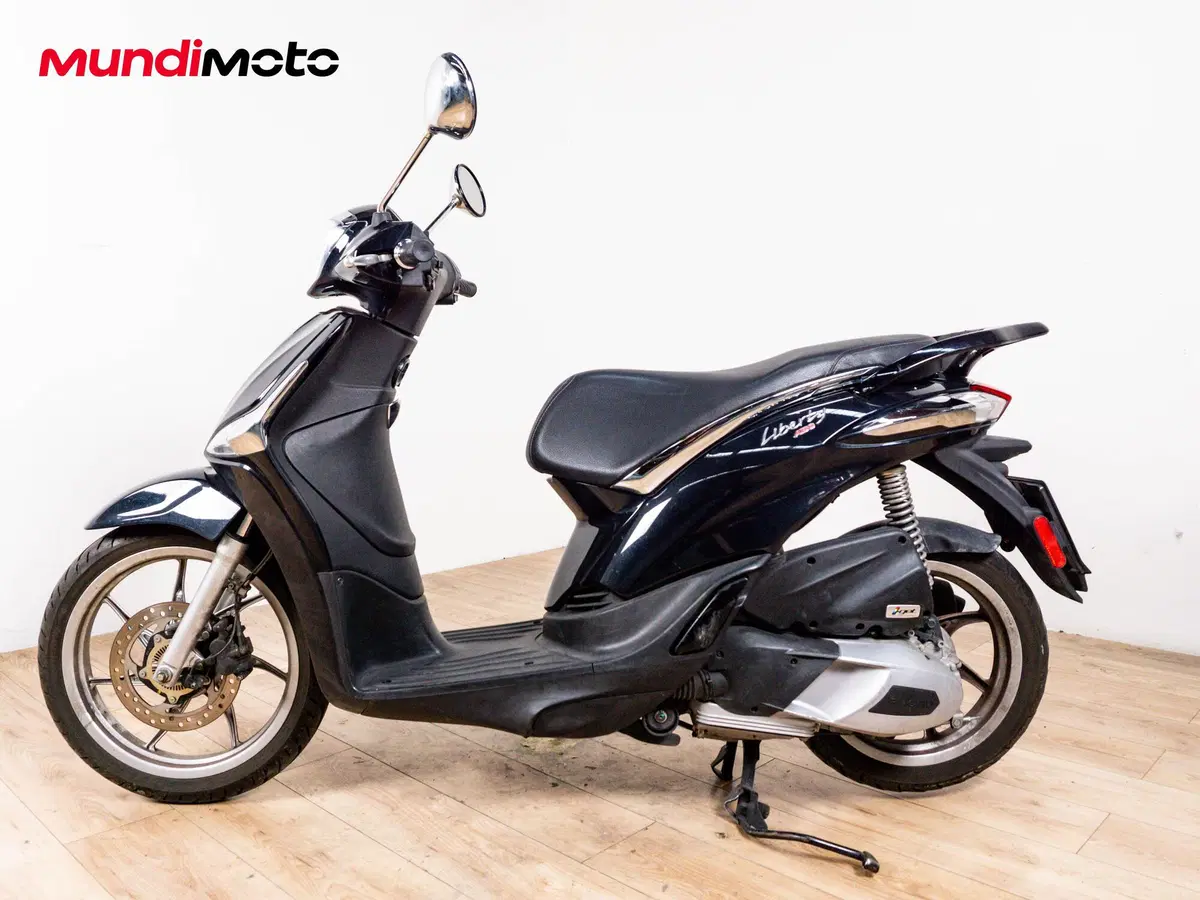 Piaggio Liberty 125 i-get ABS (2016) (6)