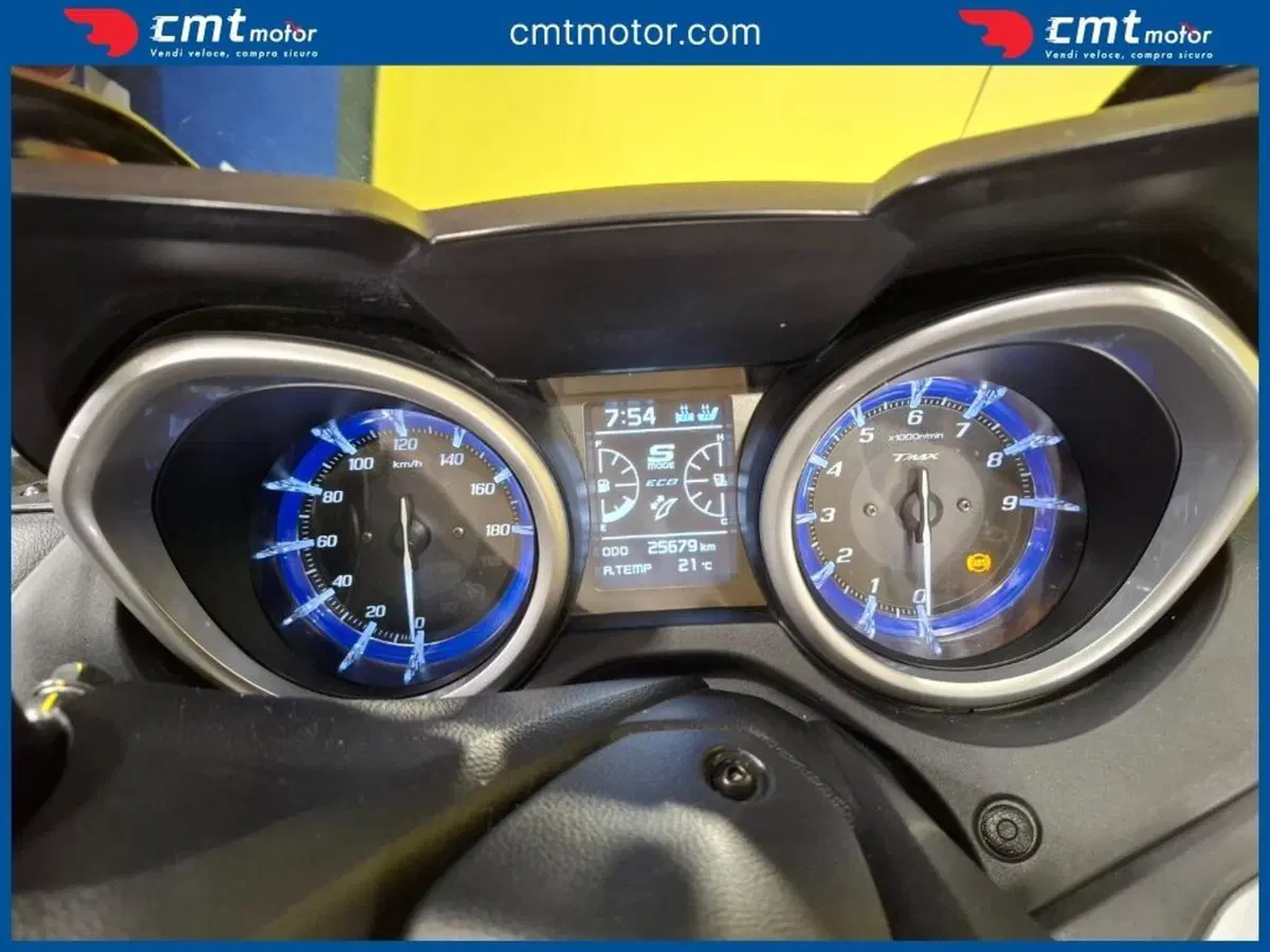 Yamaha T-Max 530 DX (2017 - 19) (8)