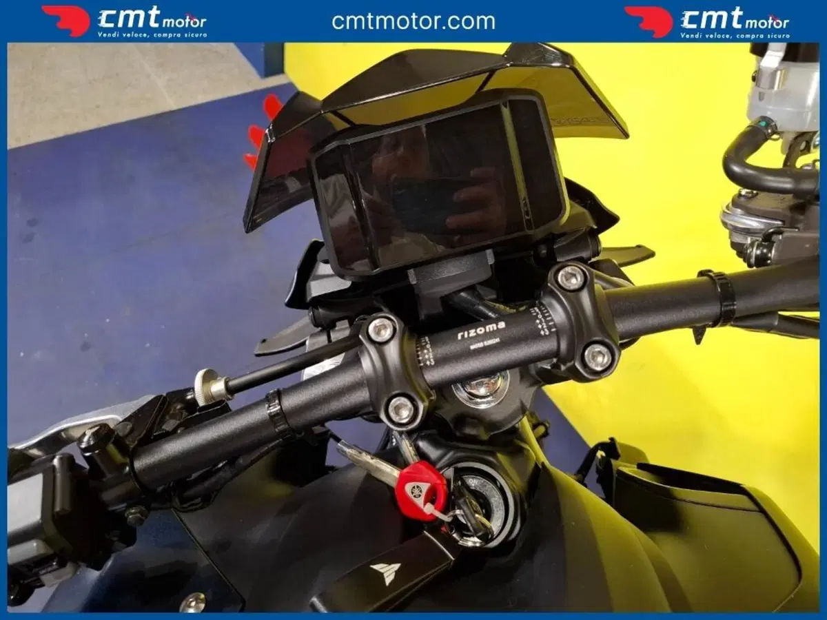 Yamaha MT-09 (2021 - 23) (11)