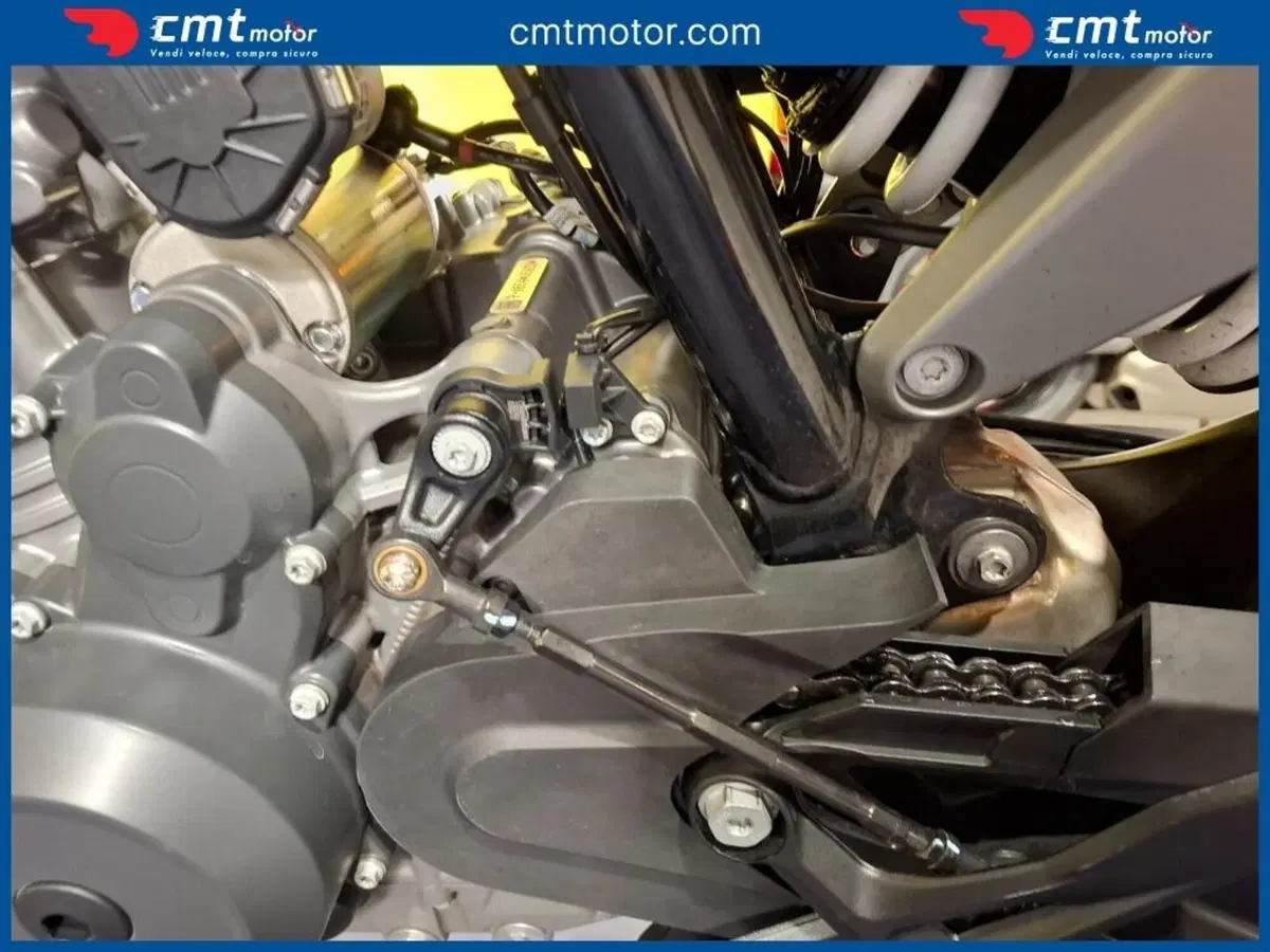 KTM 790 Duke L (2023 - 24) (10)