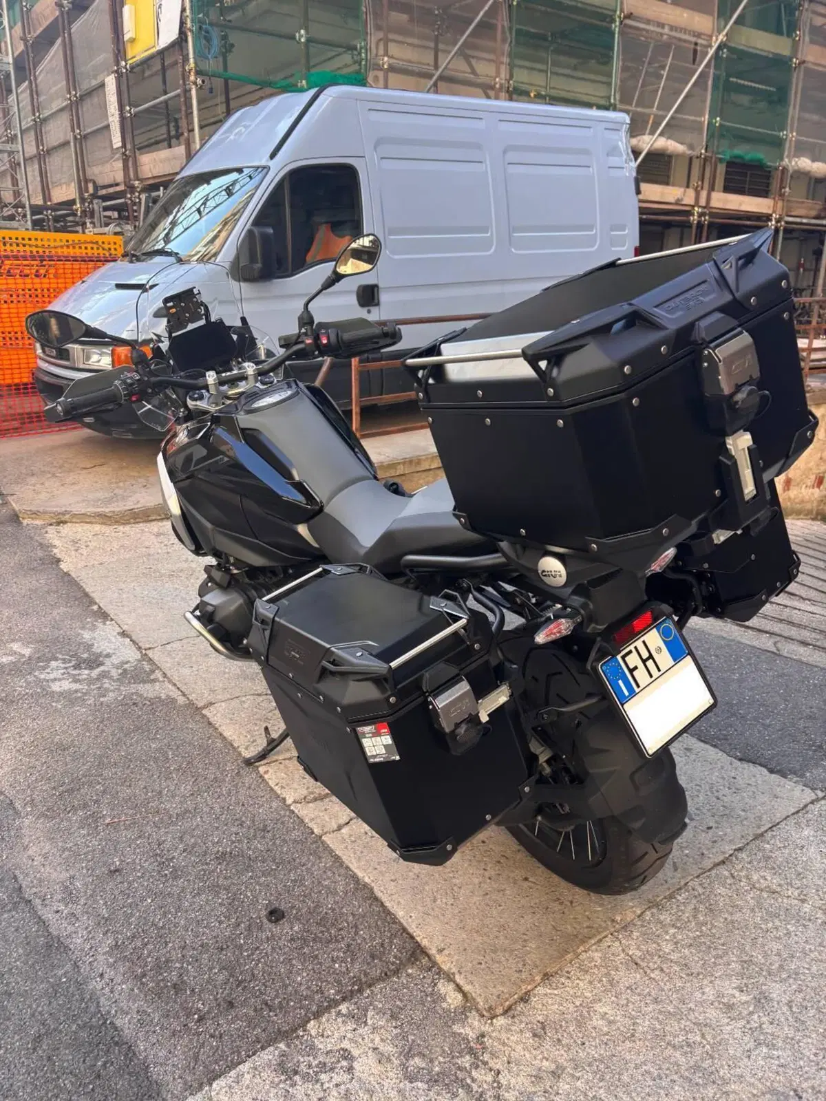Bmw R 1300 GS Triple Black (2023 - 26) (6)